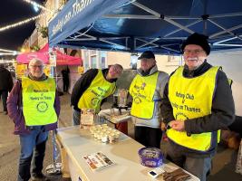 Henley Christmas Market Lighting Up Evening 